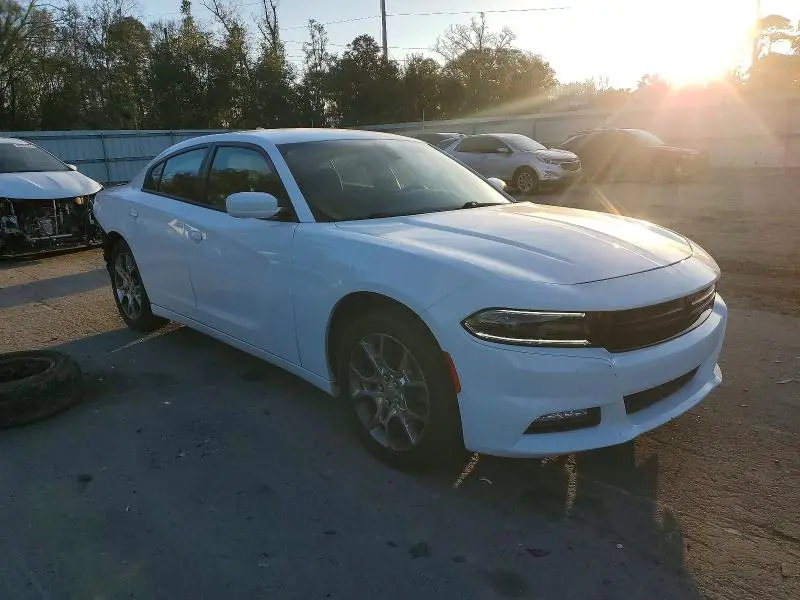 2016 DODGE CHARGER SXT  