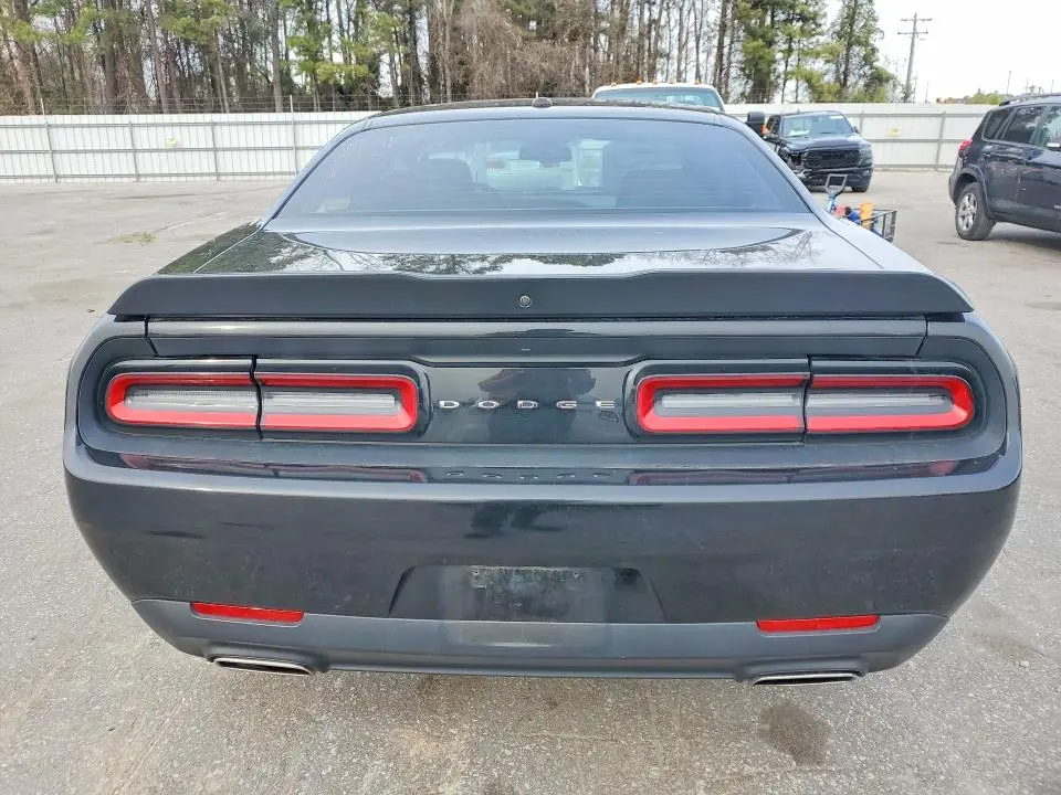 2023 DODGE CHALLENGER SXT  