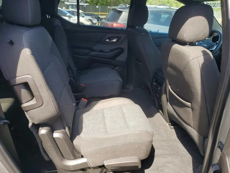 2023 CHEVROLET TRAVERSE LT  