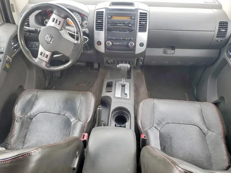 2010 NISSAN FRONTIER SE V6  