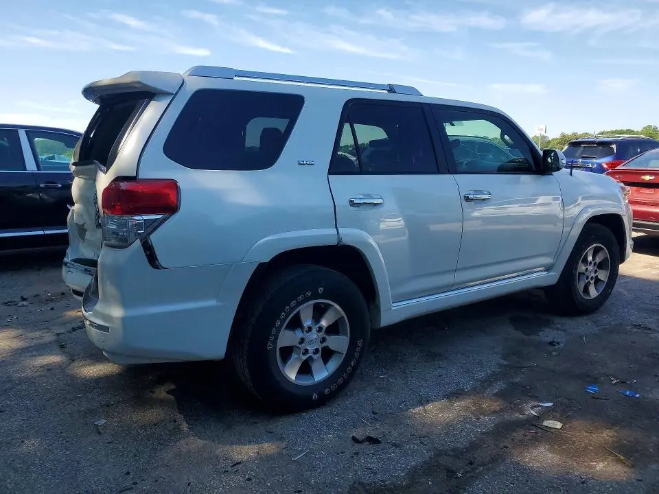 2013 TOYOTA 4RUNNER SR5  