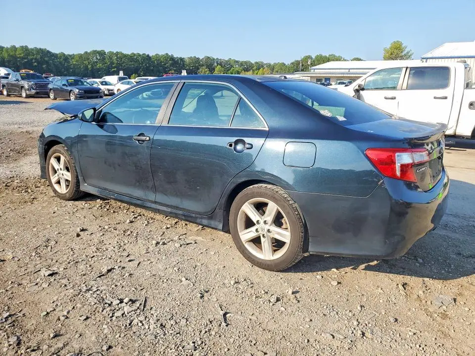 2012 TOYOTA CAMRY SE  
