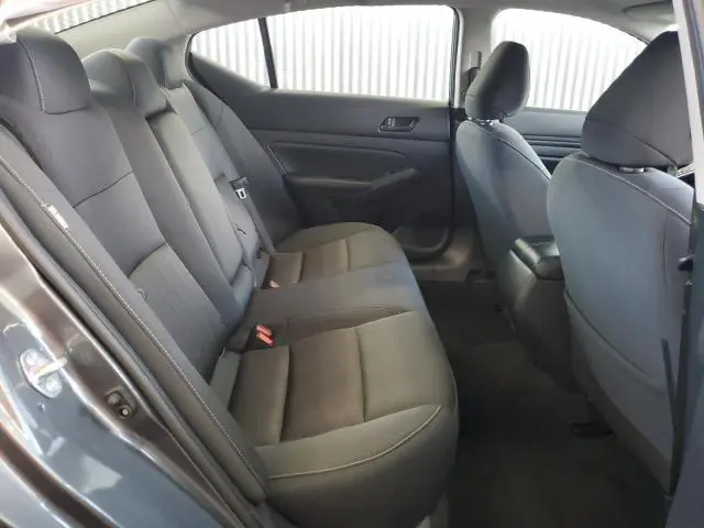 2024 NISSAN ALTIMA SV  