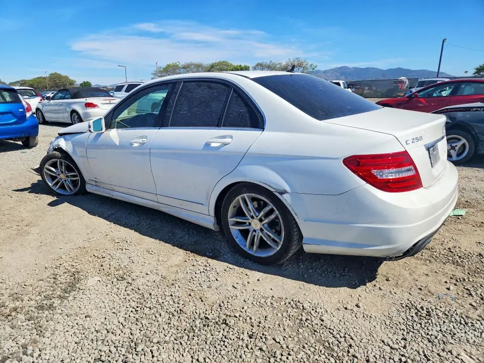 2013 MERCEDES-BENZ C 250  