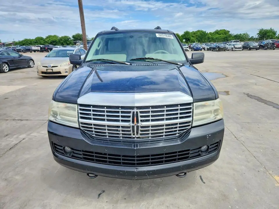 2011 LINCOLN NAVIGATOR L  