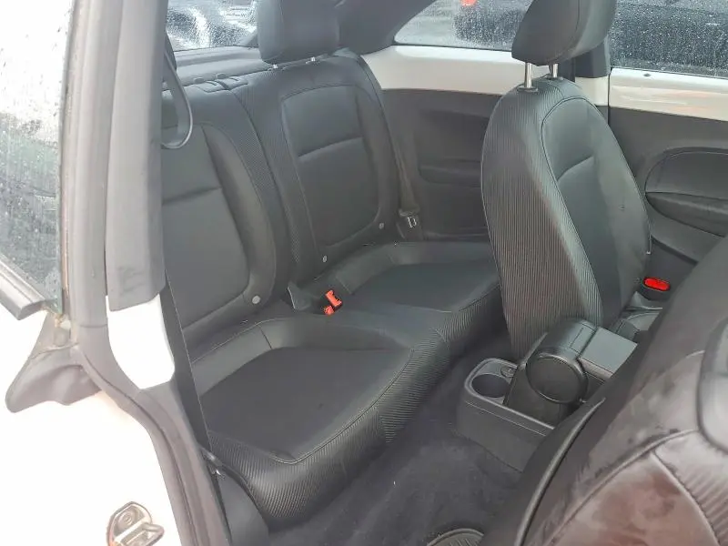2013 VOLKSWAGEN BEETLE   