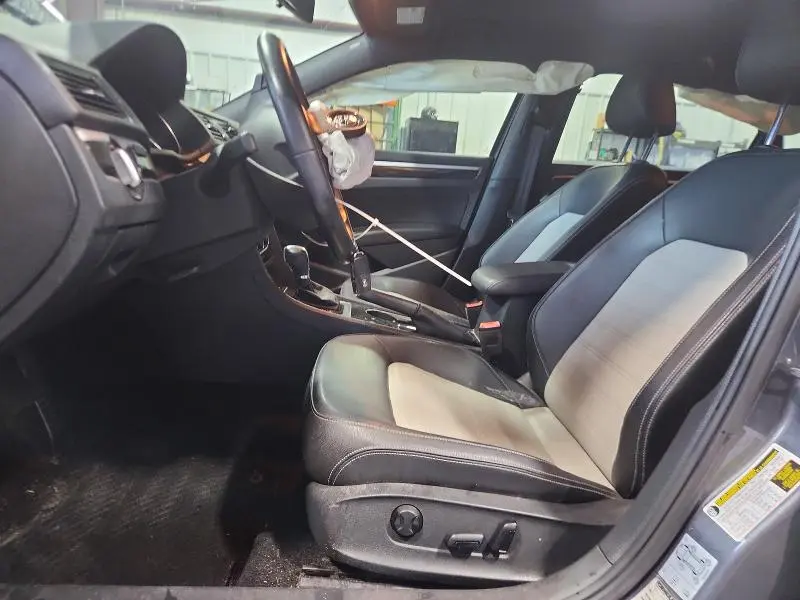 2018 VOLKSWAGEN PASSAT GT  