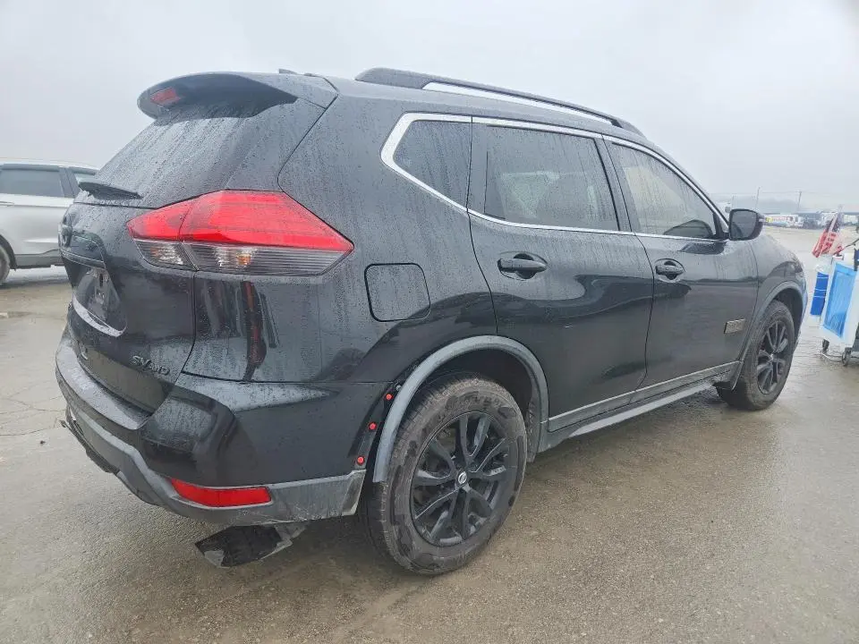 2017 NISSAN ROGUE SV  