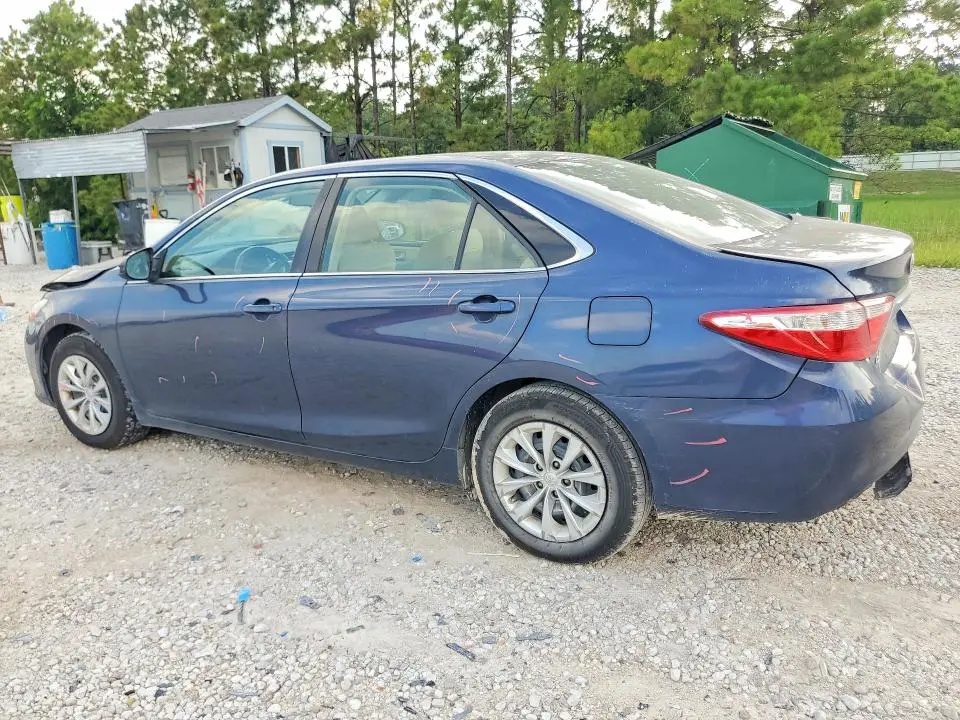 2015 TOYOTA CAMRY LE  
