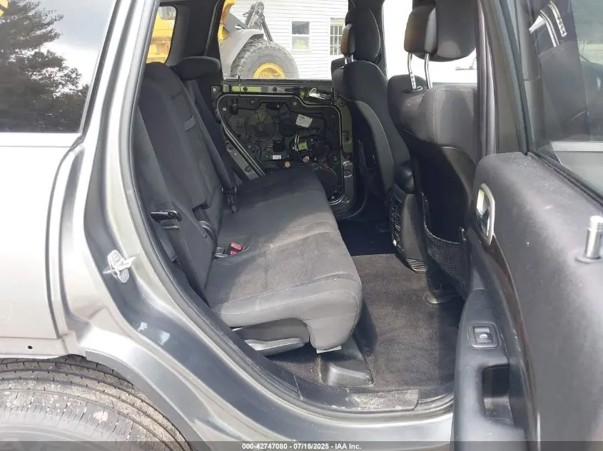 2013 JEEP GRAND CHEROKEE LAREDO