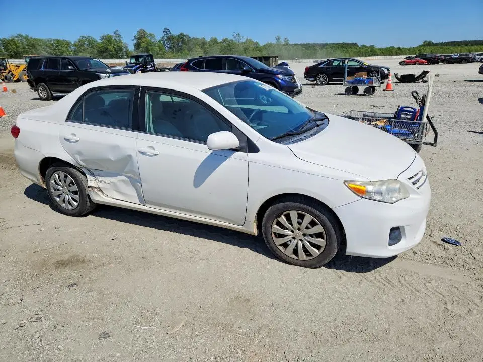 2013 TOYOTA COROLLA LE  
