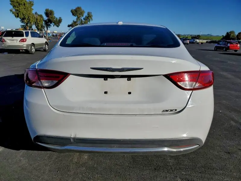 2015 CHRYSLER 200 LIMITED  