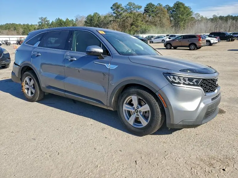 2022 KIA SORENTO LX  