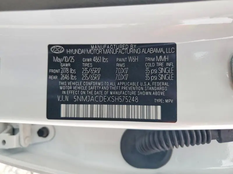2025 HYUNDAI TUCSON SE  