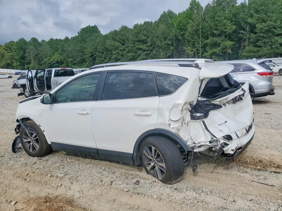 2018 TOYOTA RAV4 XLE  