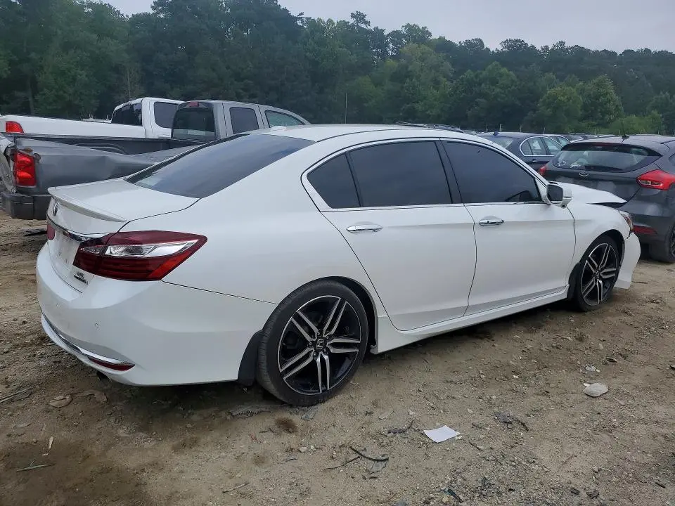 2017 HONDA ACCORD TOURING  