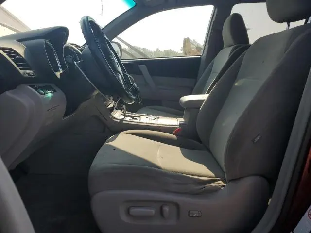 2010 TOYOTA HIGHLANDER   