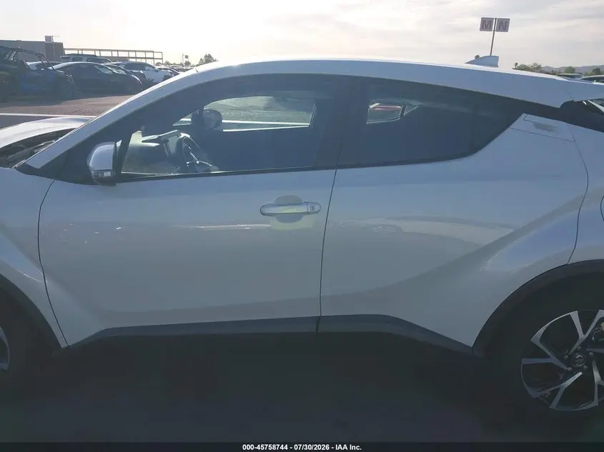 2018 TOYOTA C-HR XLE