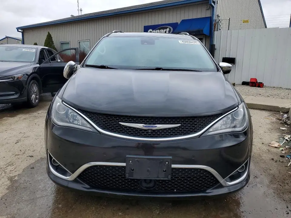 2018 CHRYSLER PACIFICA LIMITED  