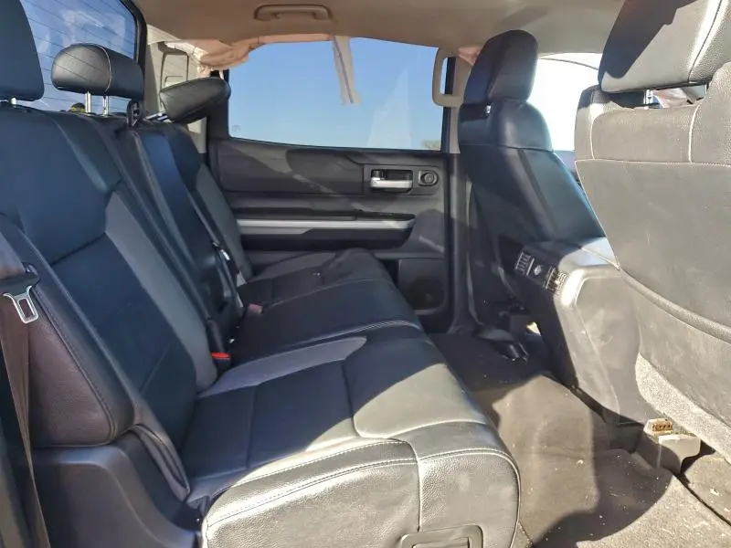 2018 TOYOTA TUNDRA CREWMAX LIMITED  