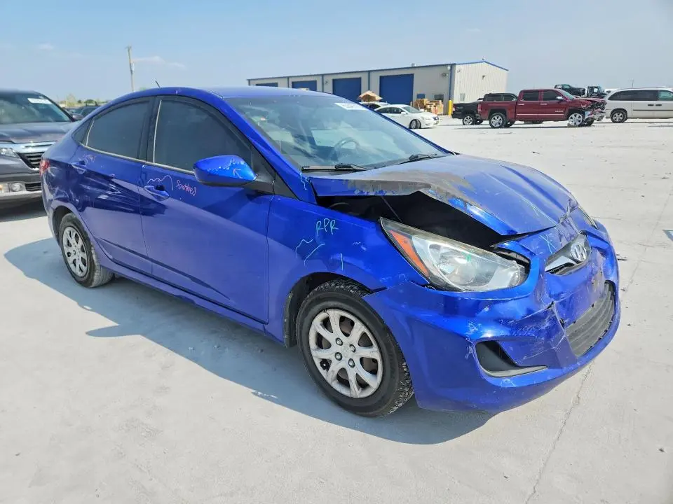 2014 HYUNDAI ACCENT GLS  