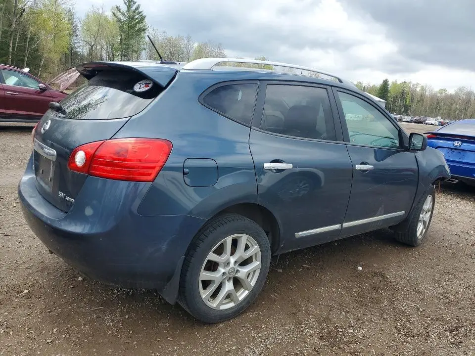 2013 NISSAN ROGUE S  