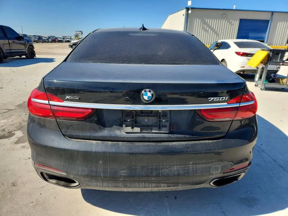 2016 BMW 750 XI  
