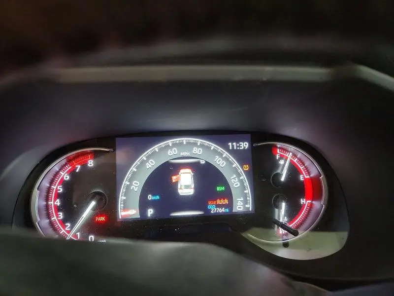2023 TOYOTA RAV4 XLE  