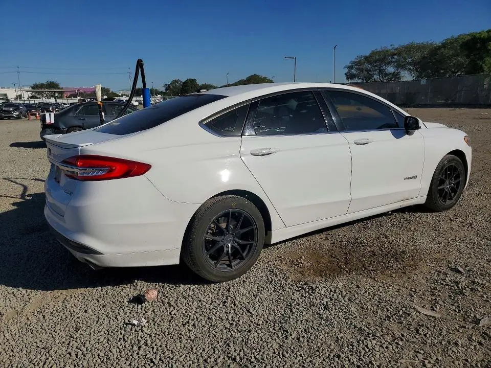 2017 FORD FUSION SE HYBRID  