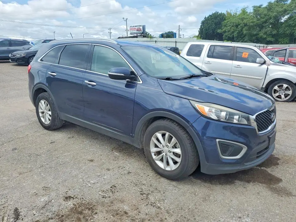 2017 KIA SORENTO LX V6  