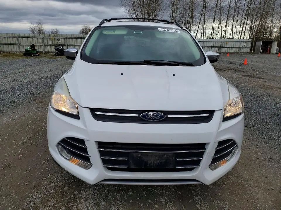 2015 FORD ESCAPE SE  