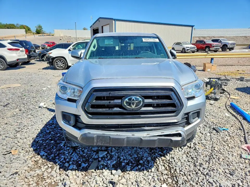 2022 TOYOTA TACOMA SR  
