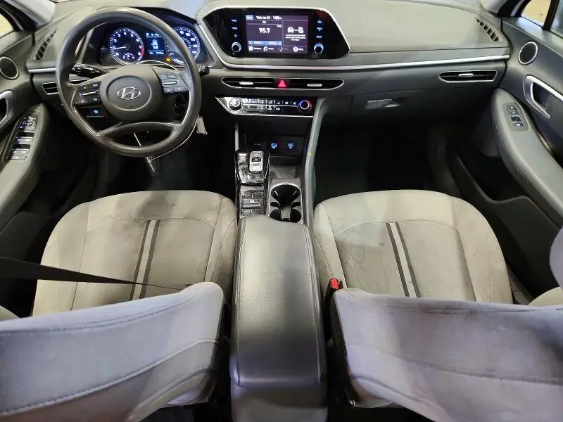 2021 HYUNDAI SONATA SE  