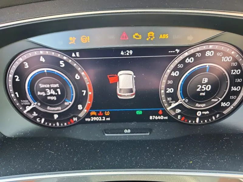 2019 VOLKSWAGEN TIGUAN SE  