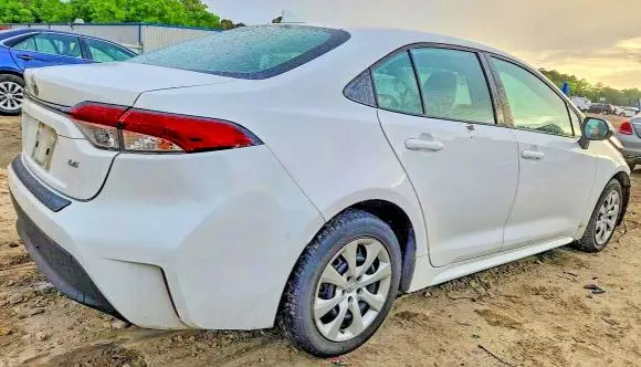2023 TOYOTA COROLLA LE  