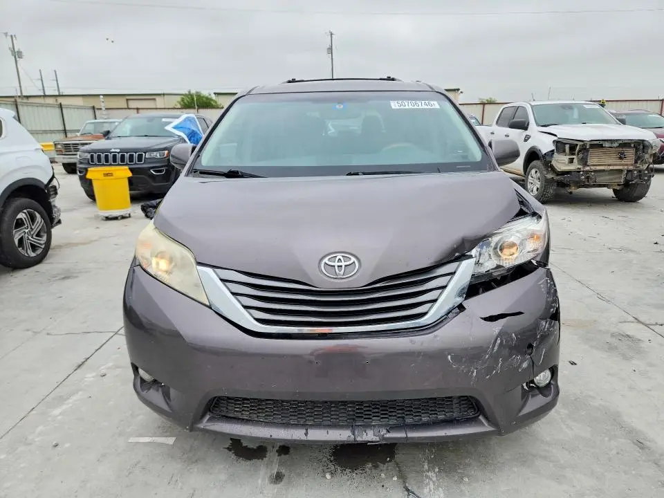 2012 TOYOTA SIENNA XLE 8-PASSENGER  