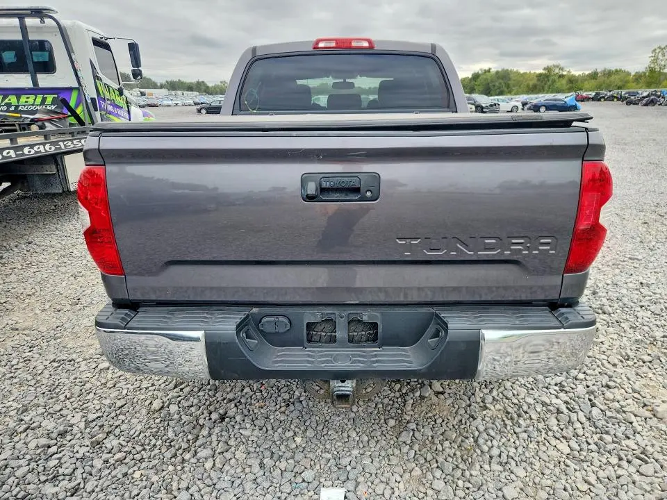 2014 TOYOTA TUNDRA CREWMAX SR5  