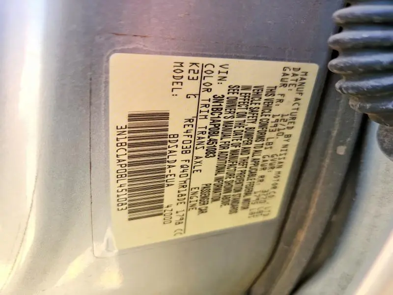 2011 NISSAN VERSA 1.8 S  