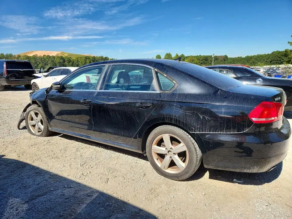 2013 VOLKSWAGEN PASSAT SE  