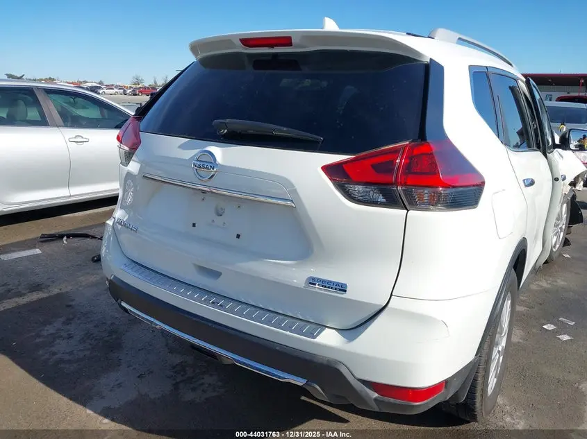 2019 NISSAN ROGUE S