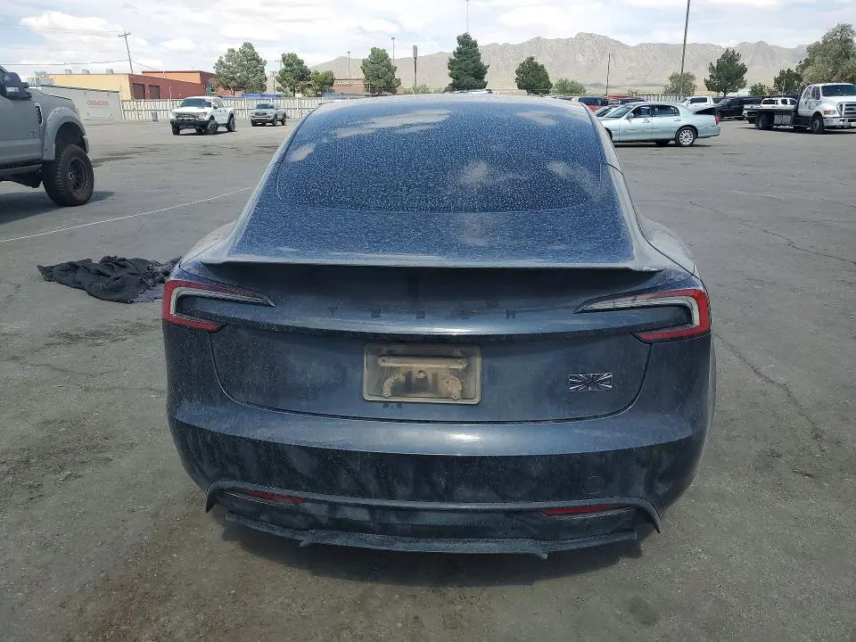 2024 TESLA MODEL 3   