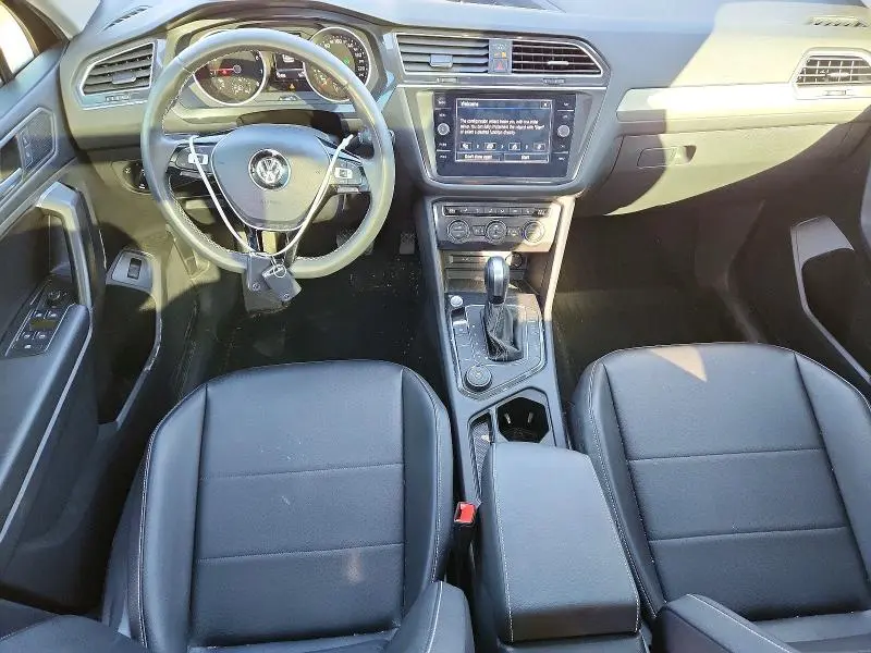 2021 VOLKSWAGEN TIGUAN SE  