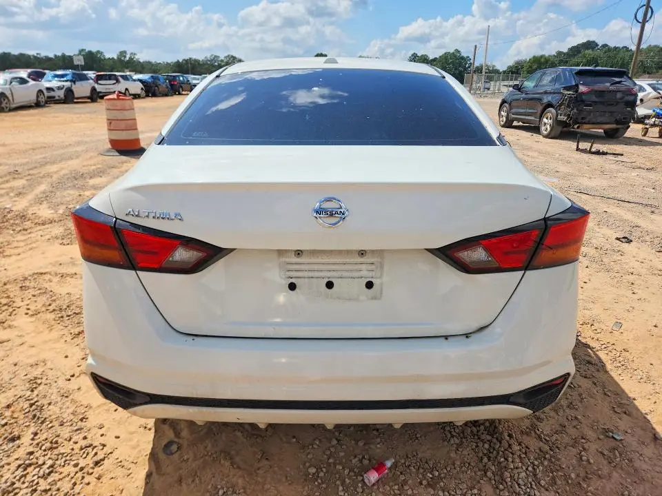 2019 NISSAN ALTIMA S  