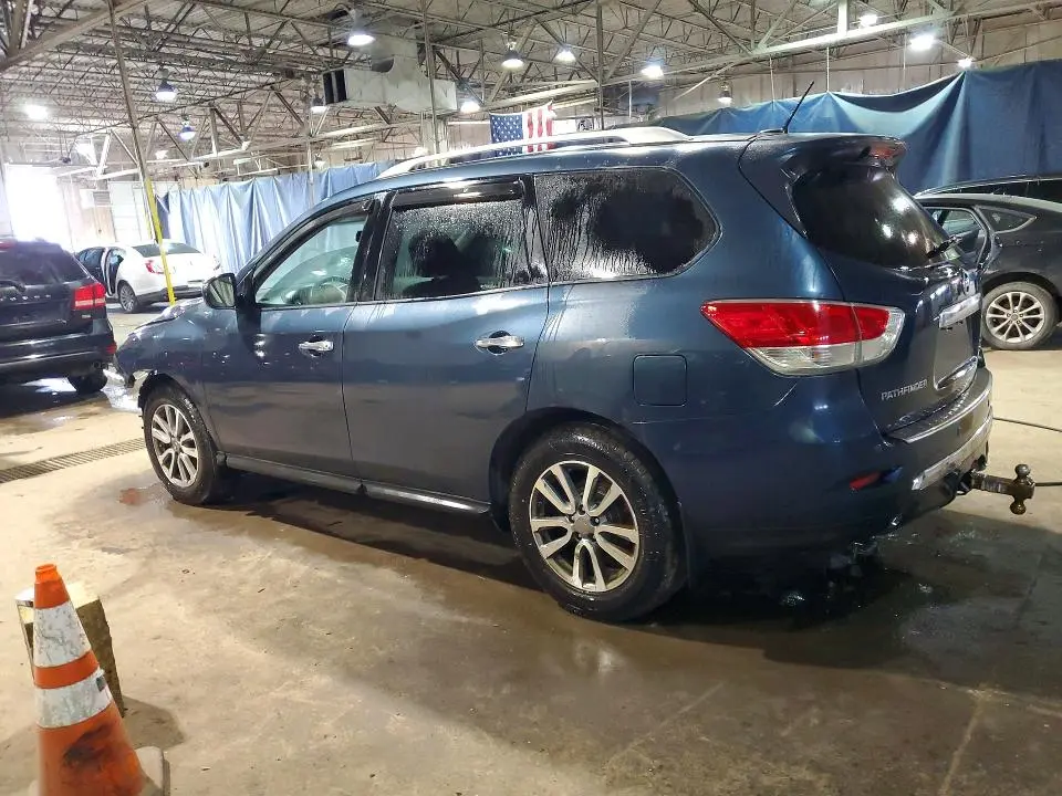 2015 NISSAN PATHFINDER SV  