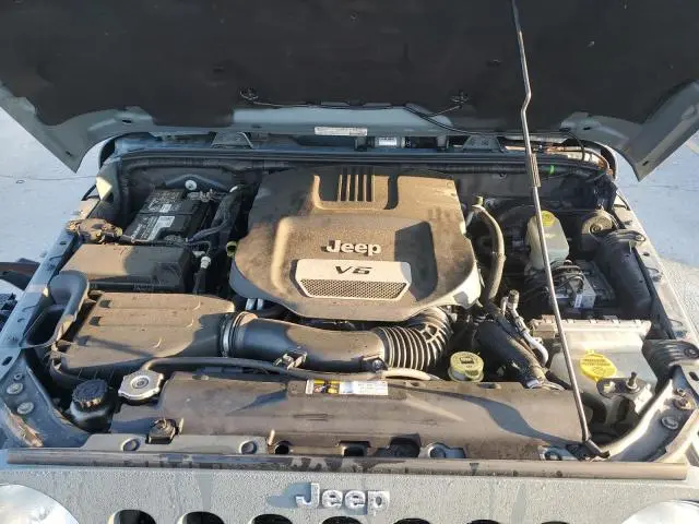 2014 JEEP WRANGLER UNLIMITED SAHARA  