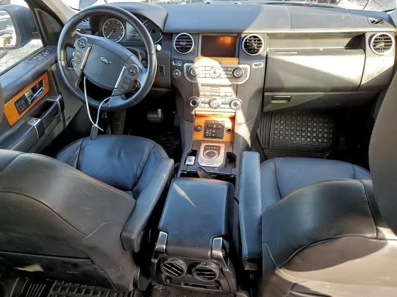 2015 LAND ROVER LR4 HSE LUXURY  