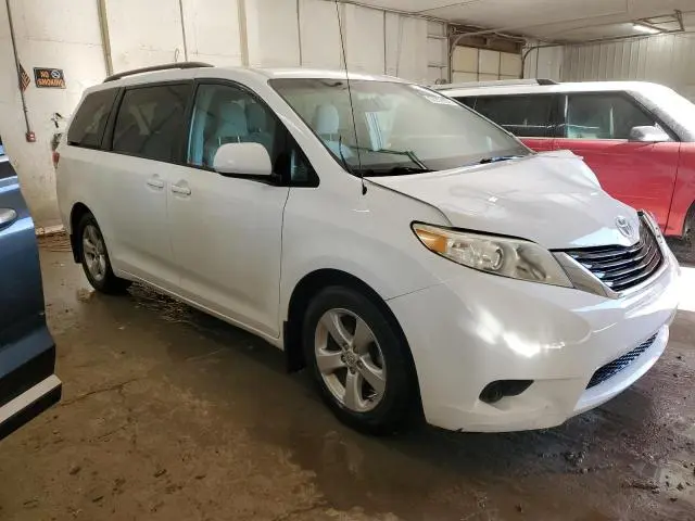 2012 TOYOTA SIENNA LE  