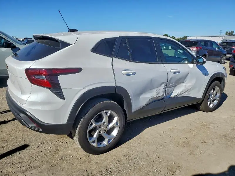 2025 CHEVROLET TRAX LS  