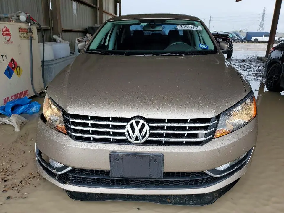 2015 VOLKSWAGEN PASSAT SEL  