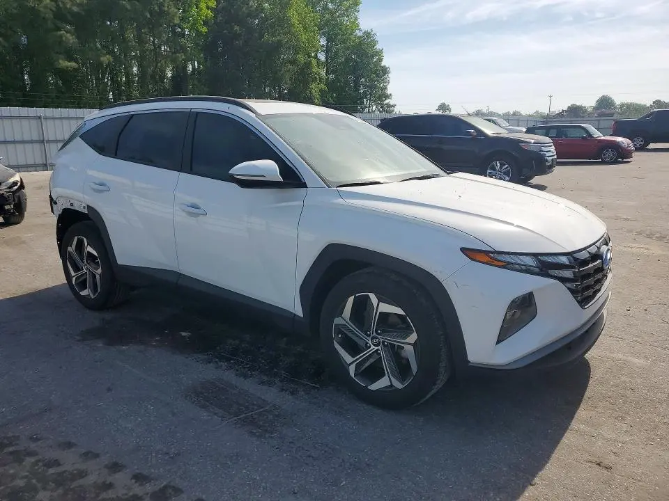 2024 HYUNDAI TUCSON SEL  